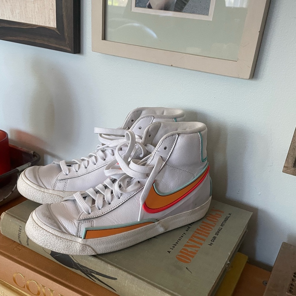 RARE Nike Blazer Mid 77 Infinite Kumquat size 7